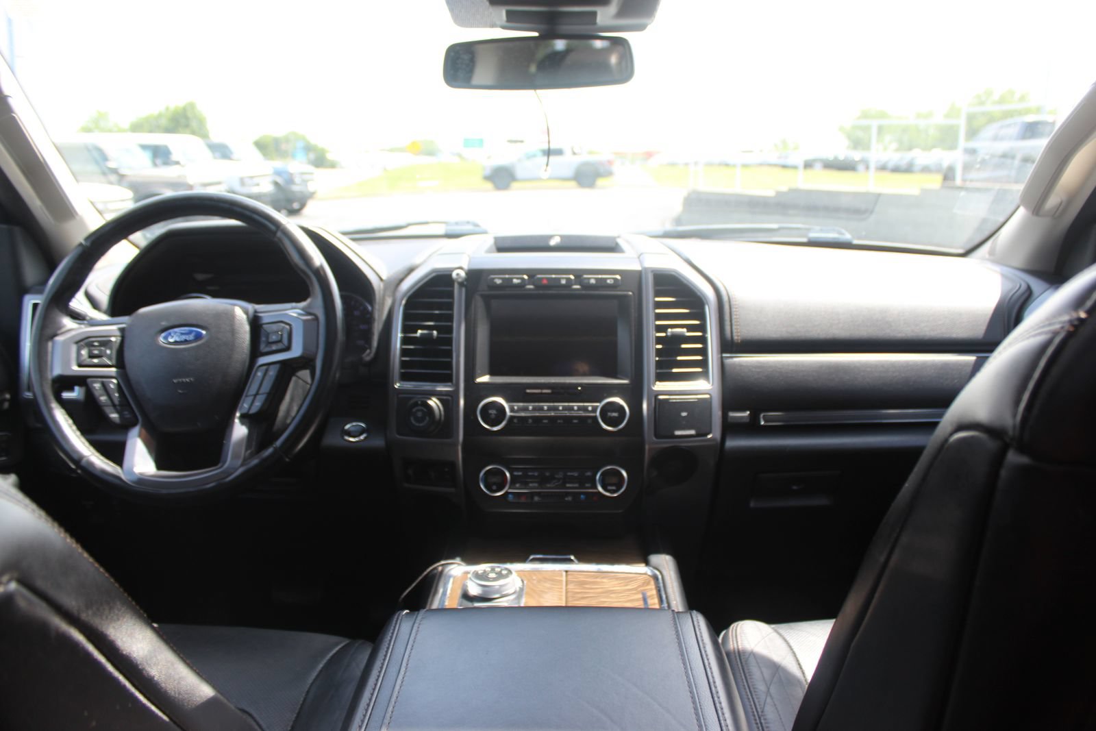 Used 2019 Ford Expedition Max Platinum AWD/4WD image 14