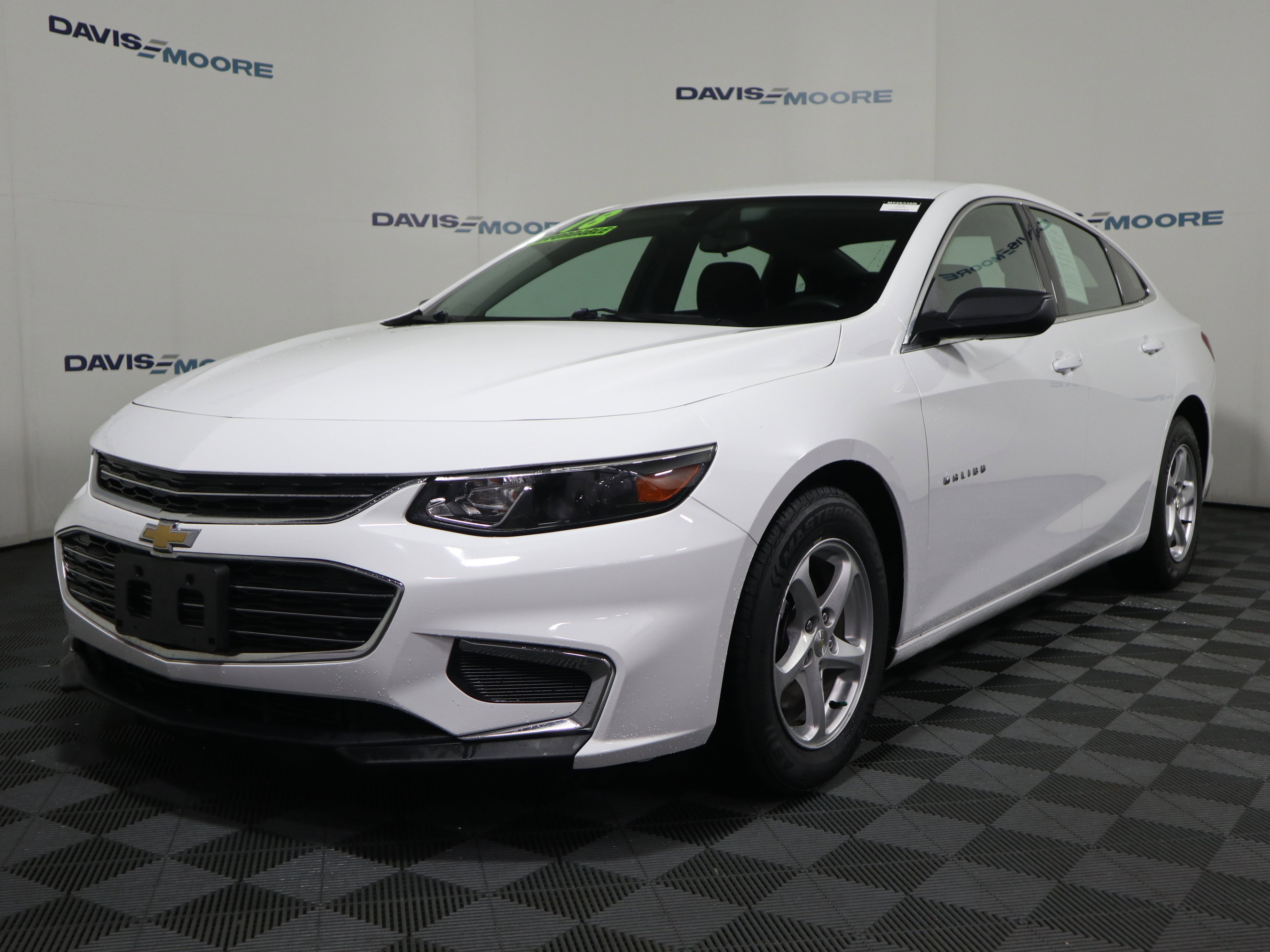 Used 2018 Chevrolet Malibu LS FWD image 11