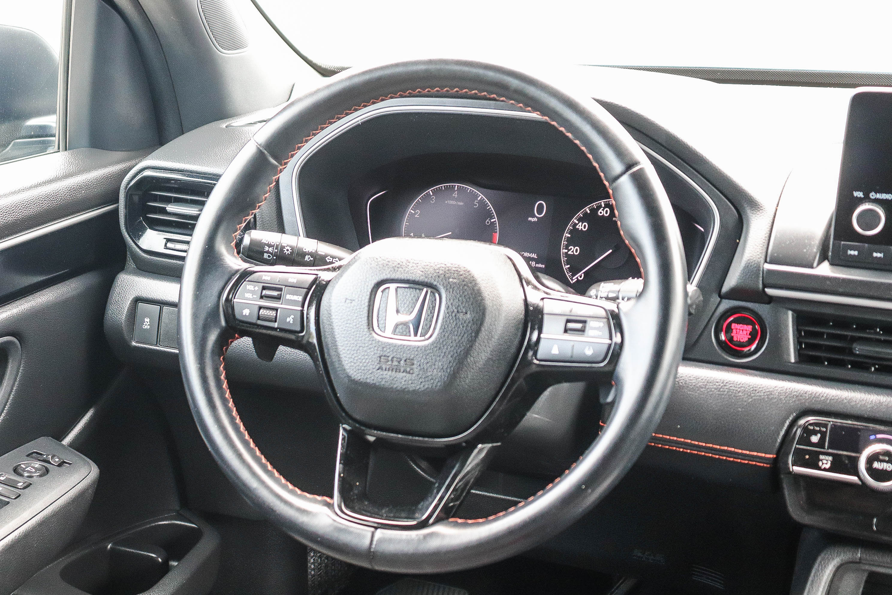 Certified 2025 Honda Pilot Sport image 18