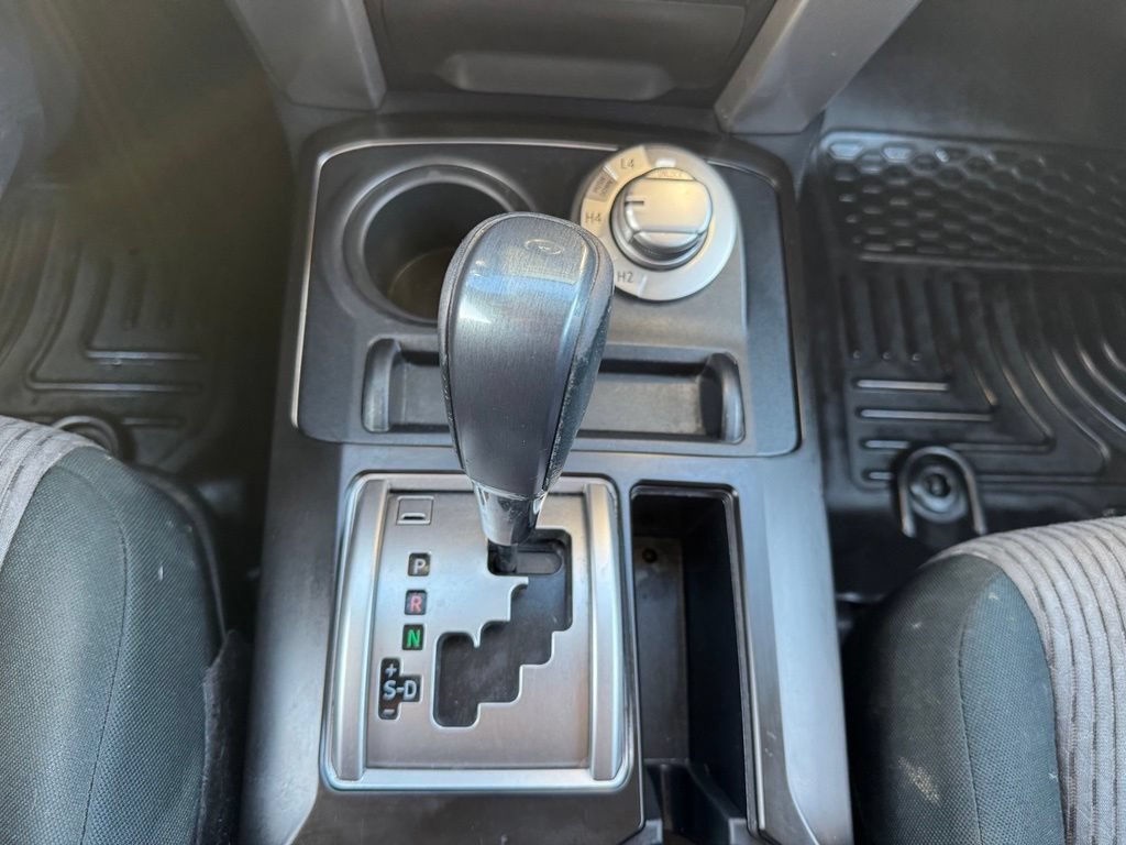 Used 2019 Toyota 4Runner SR5 AWD/4WD image 21