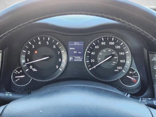 Used 2019 INFINITI Q70 Luxe image 11