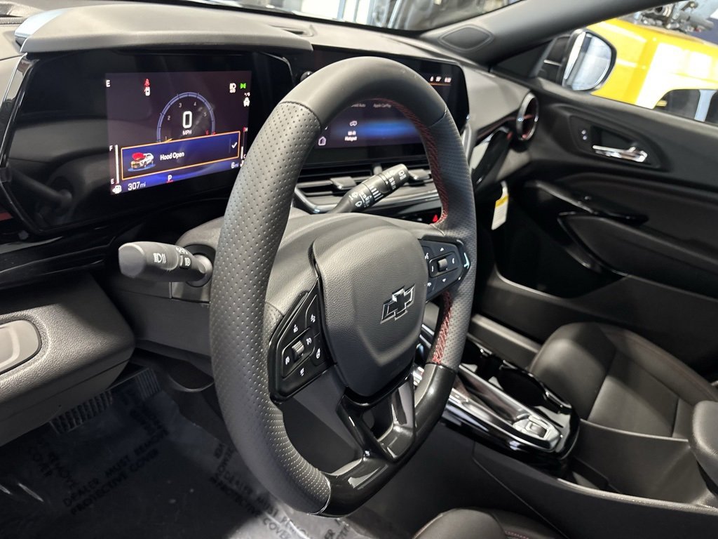 New 2026 Chevrolet Trax RS w/ Driver Confidence Package image 15