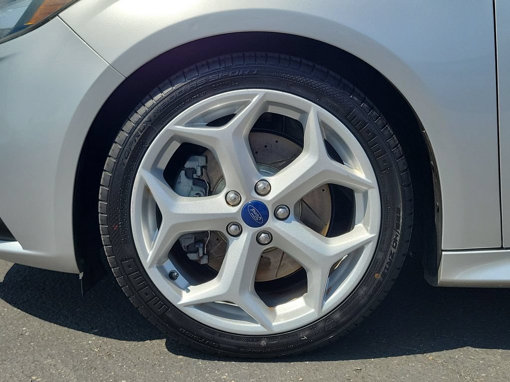 Used 2013 Ford Focus ST FWD image 26