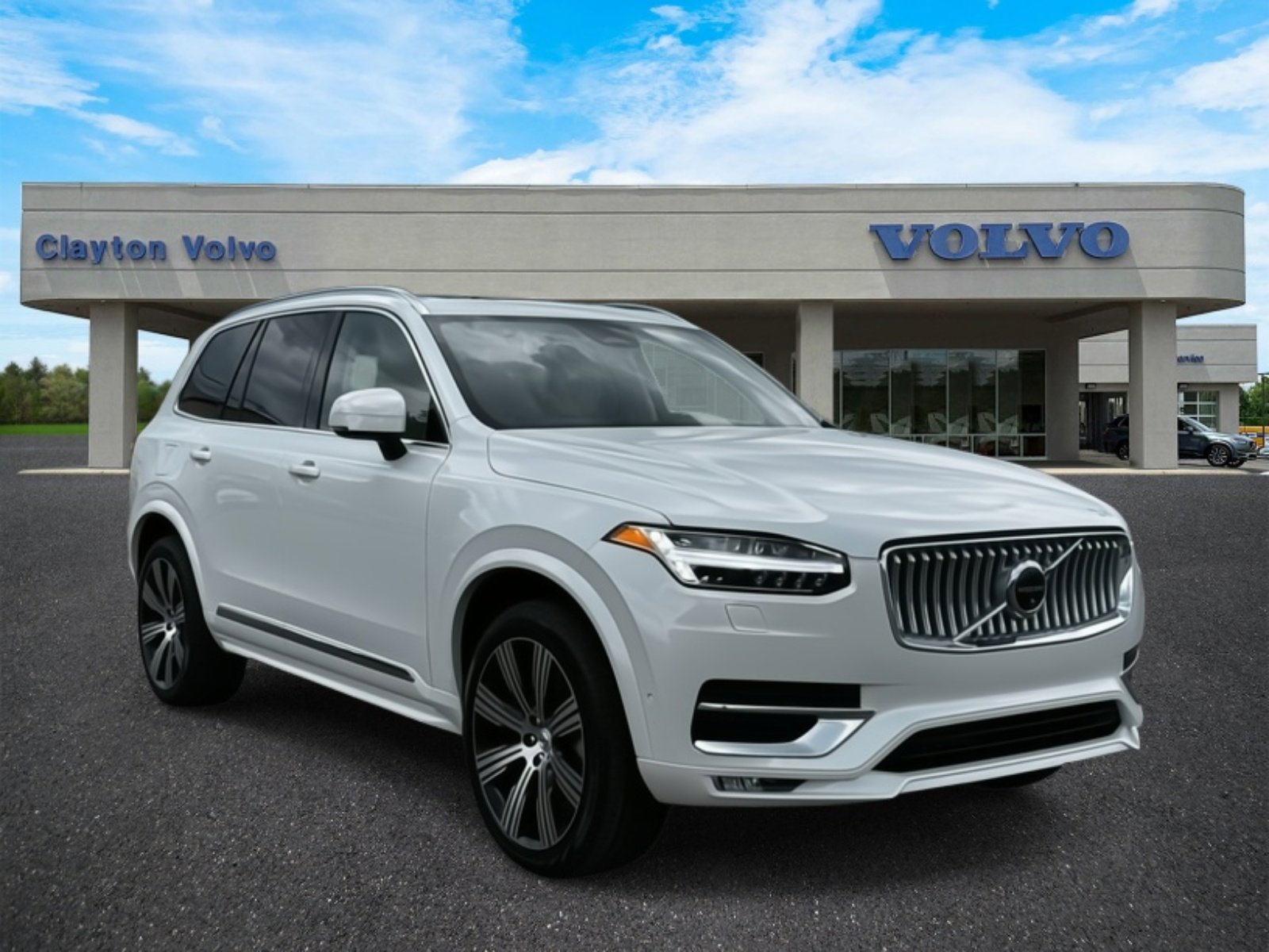 New 2025 Volvo XC90 B6 Plus w/ Protection Package Premier