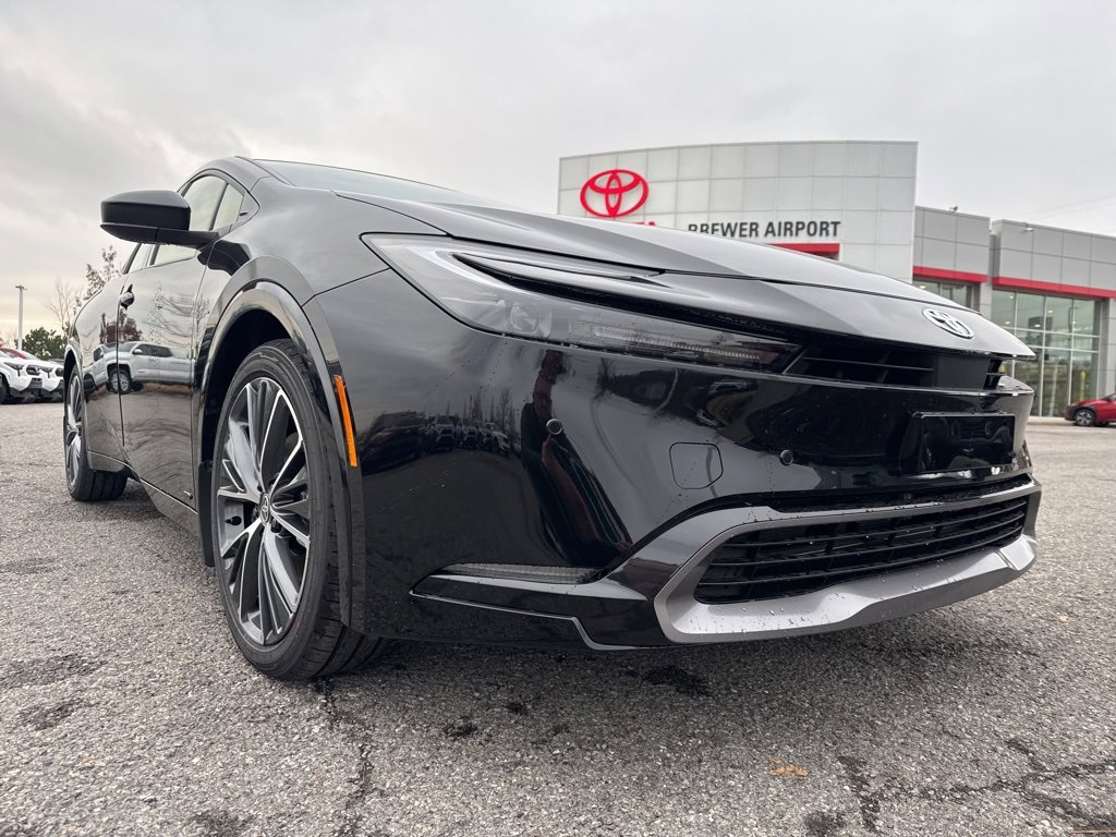 New 2026 Toyota Prius XLE image 2