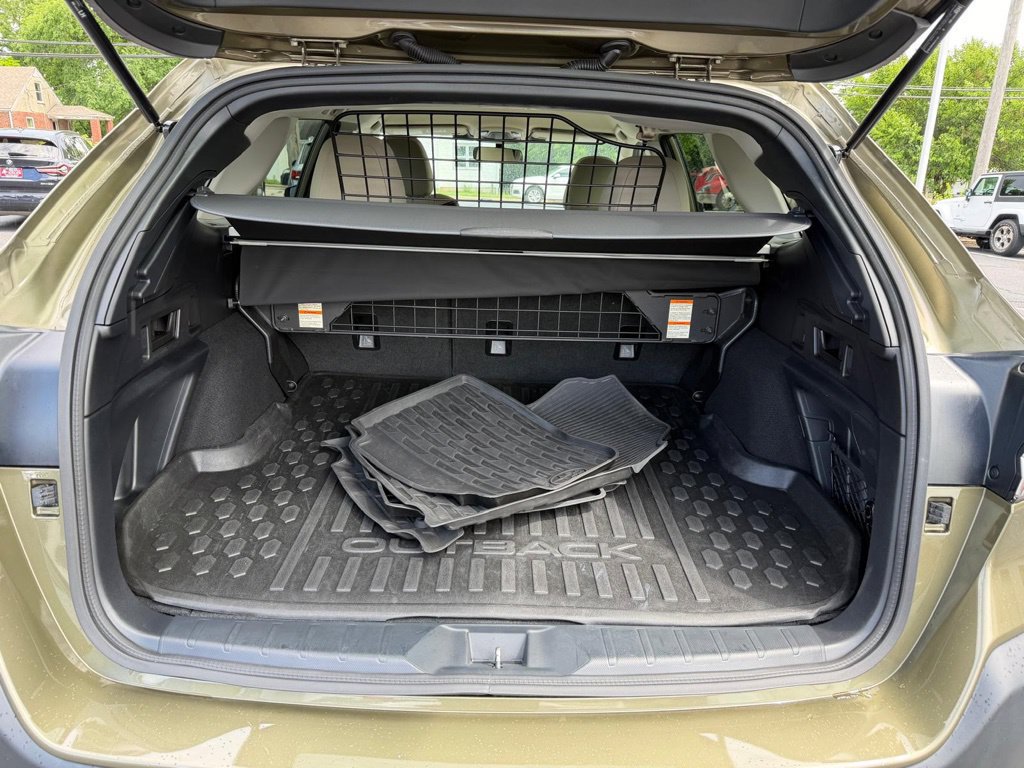 Used 2023 Subaru Outback Premium AWD/4WD image 20