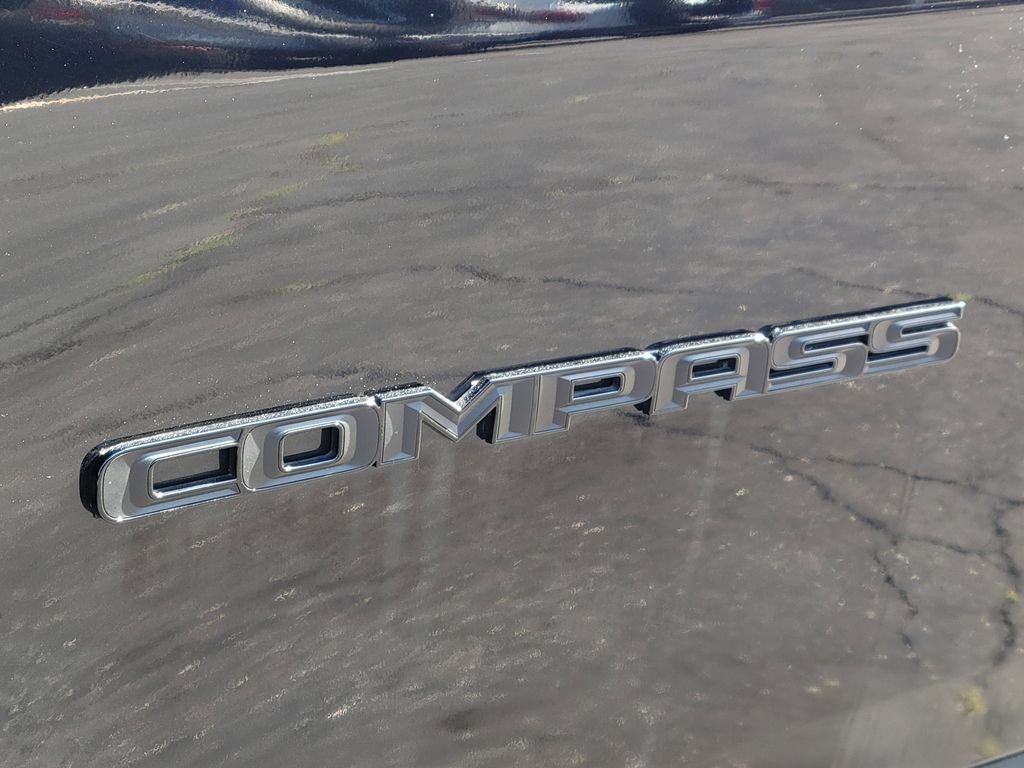 Used 2023 Jeep Compass Latitude AWD/4WD image 22