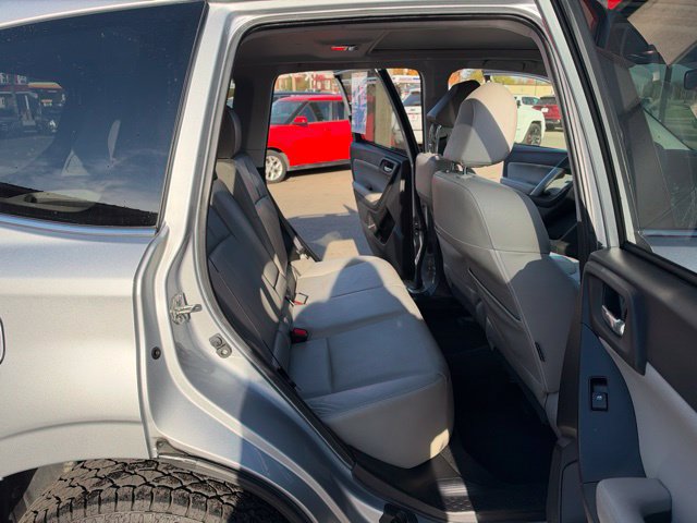 Used 2014 Subaru Forester 2.5i Limited AWD/4WD image 12