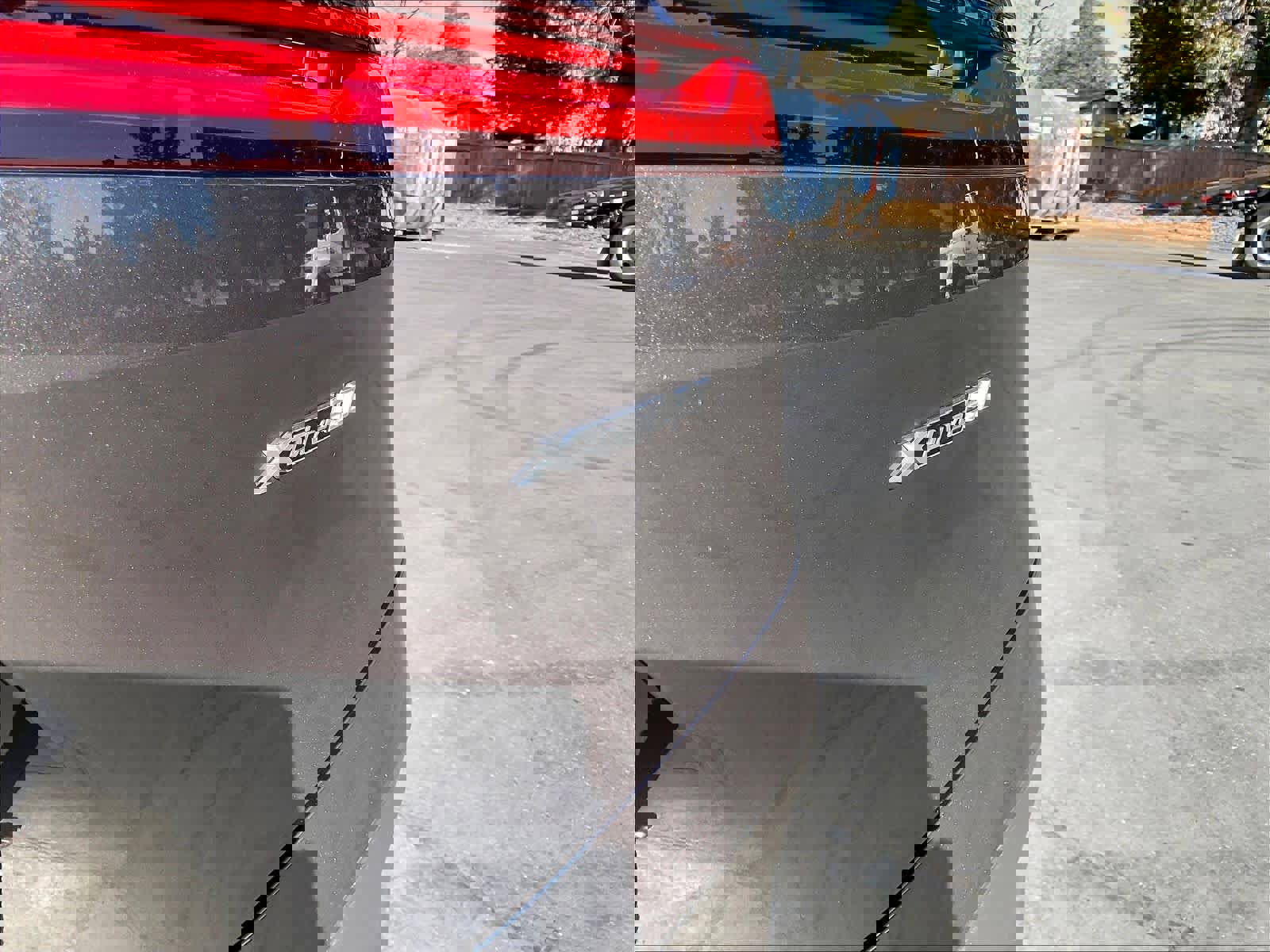 Used 2025 BMW iX xDrive50 w/ Convenience Package image 11