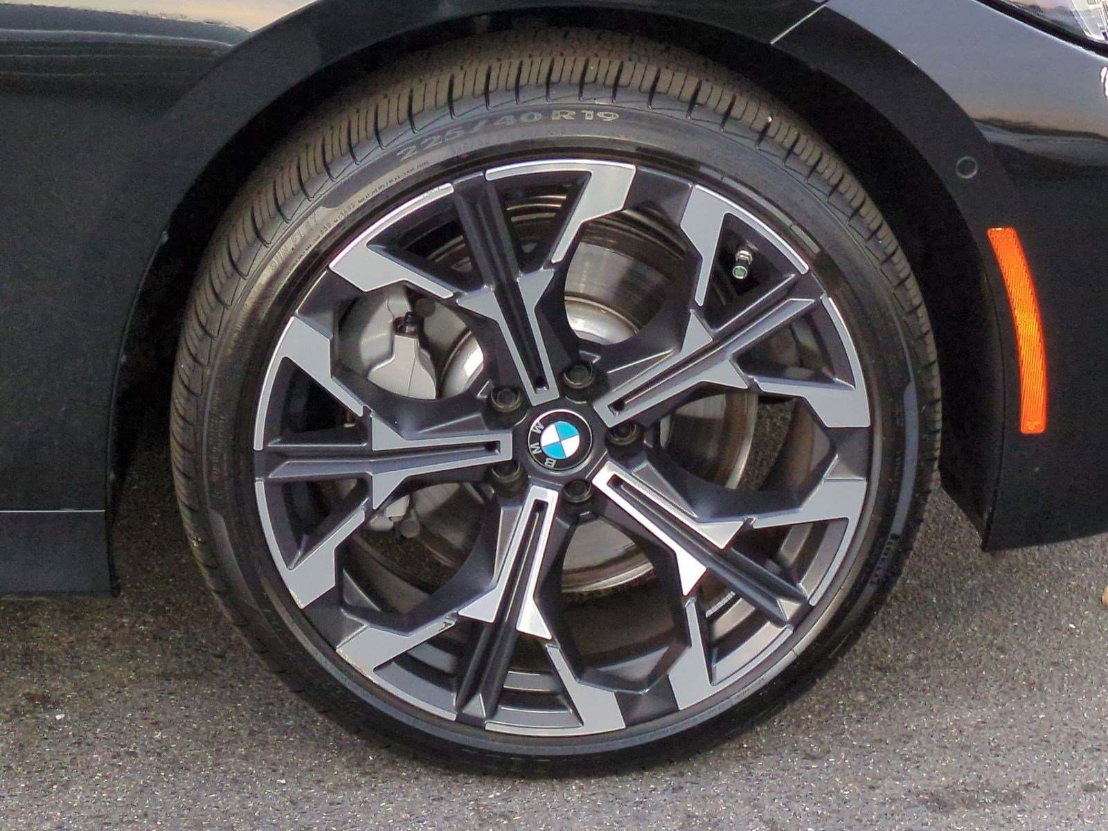 Certified 2025 BMW 330i Sedan w/ Premium Package image 12