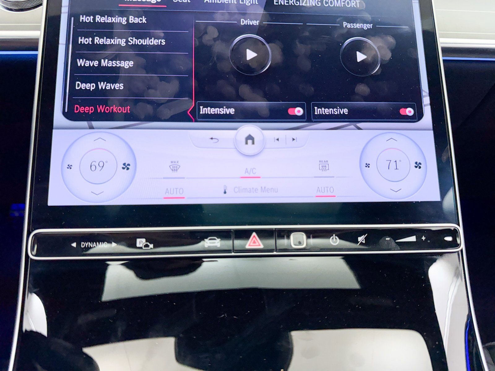 Used 2023 Mercedes-Benz S 500 4MATIC w/ AMG Line image 25