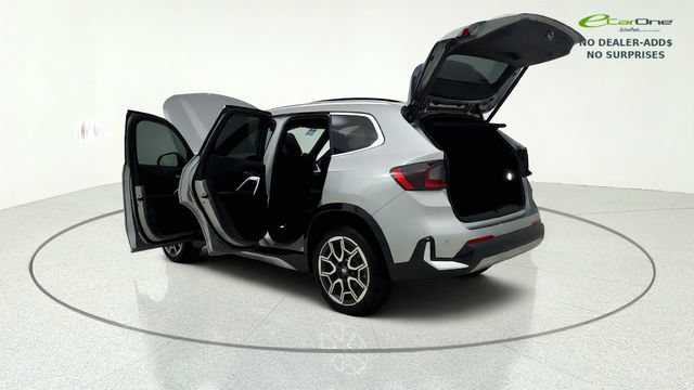 Used 2025 BMW X1 xDrive28i AWD/4WD image 13