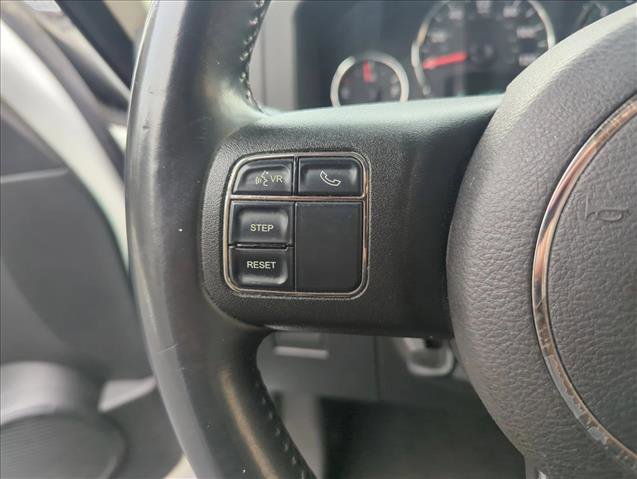 Used 2012 Jeep Liberty Sport image 12