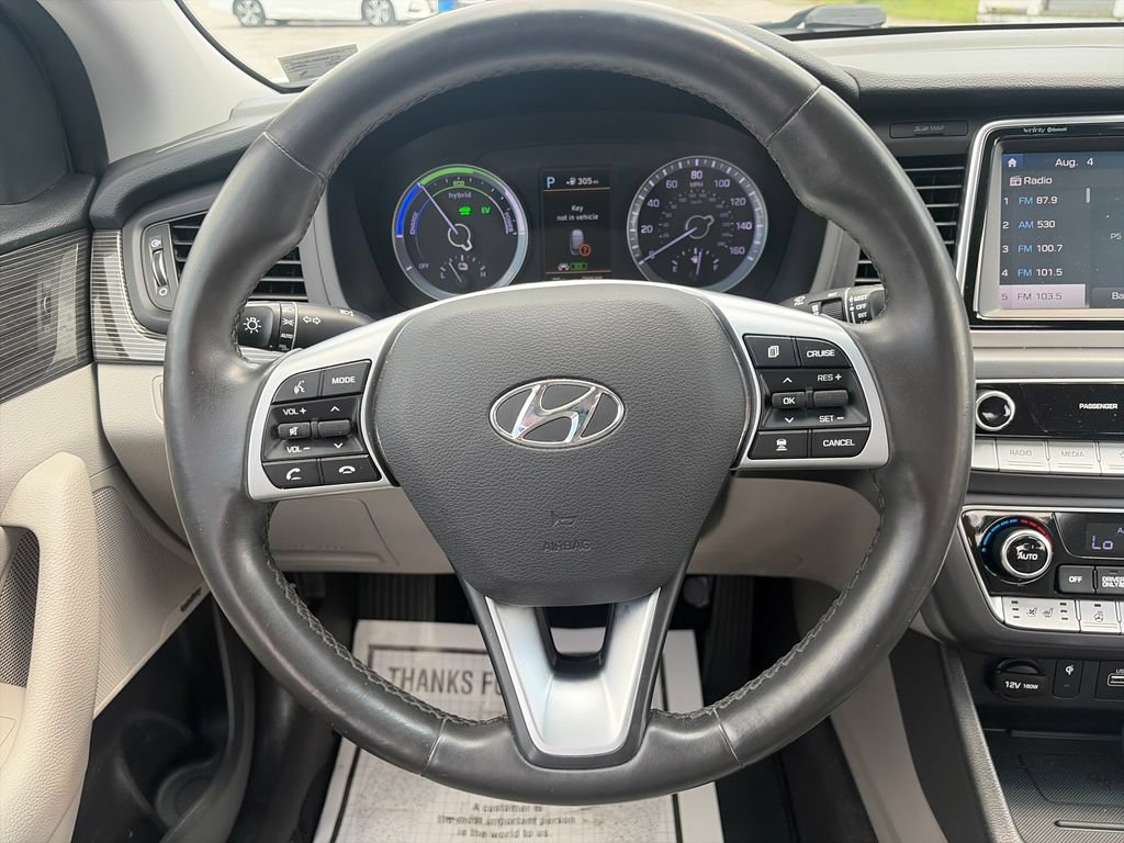 Used 2019 Hyundai Sonata Limited w/ Ultimate Package 02 FWD image 15