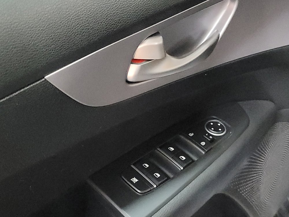 Used 2024 Kia Forte LXS image 27