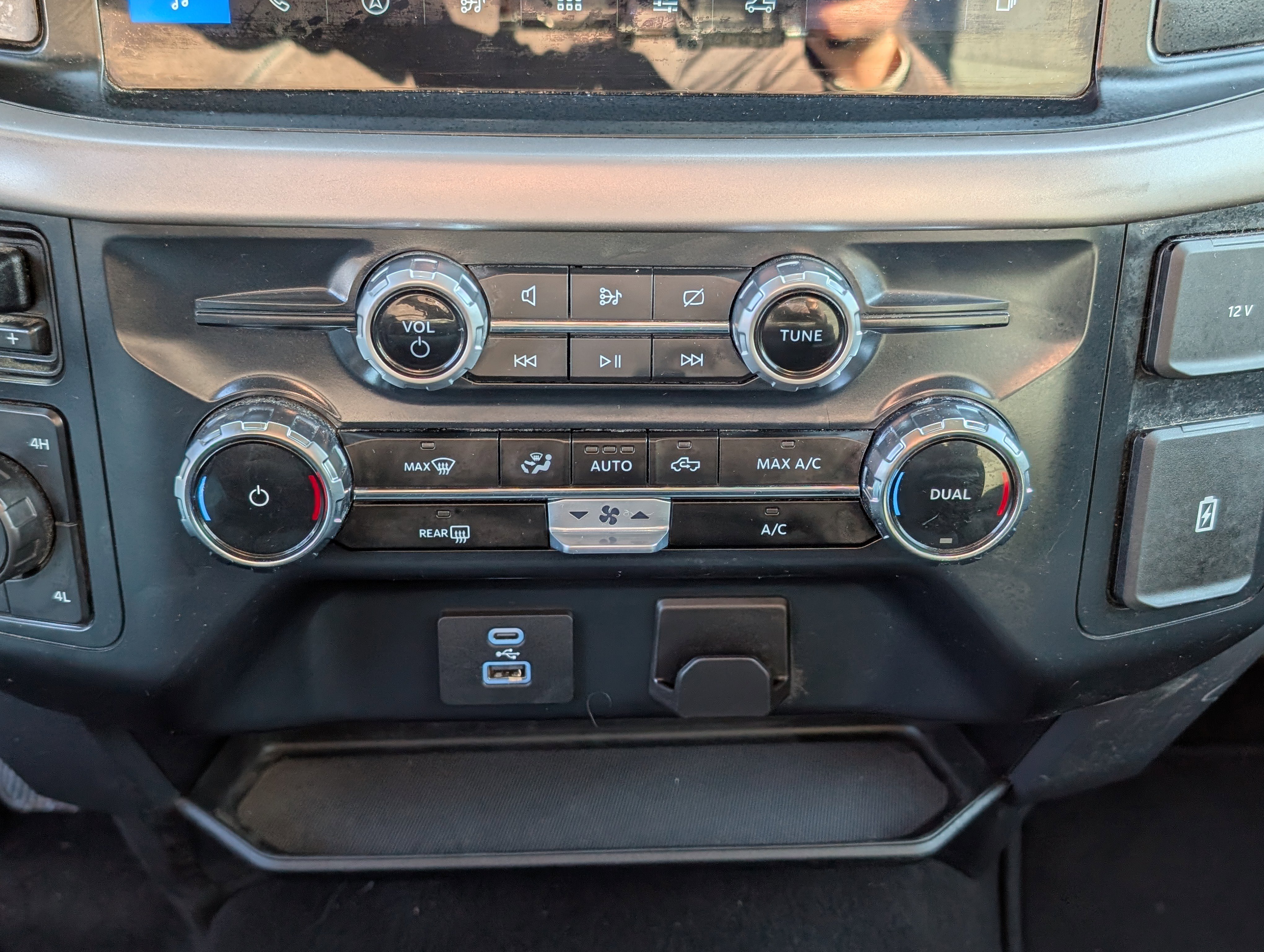 Certified 2024 Ford F150 XLT w/ Tow/Haul Package image 26