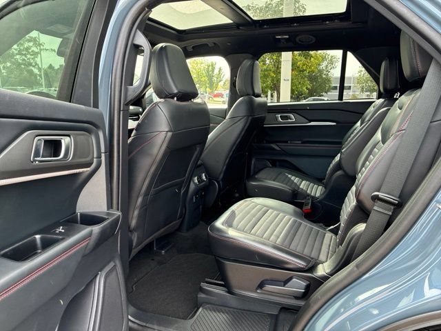 Used 2025 Ford Explorer ST-Line w/ Premium Package AWD/4WD image 14
