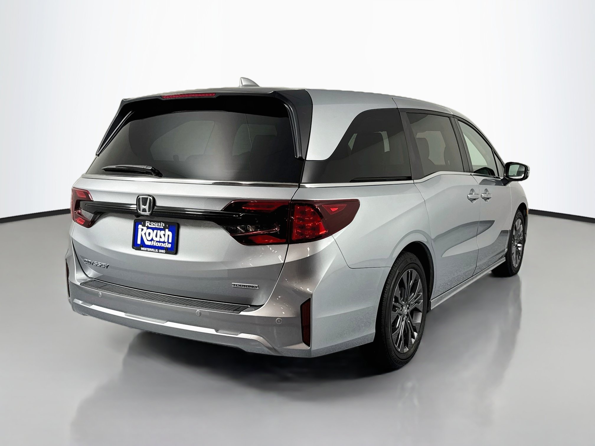 Certified 2025 Honda Odyssey Touring image 5