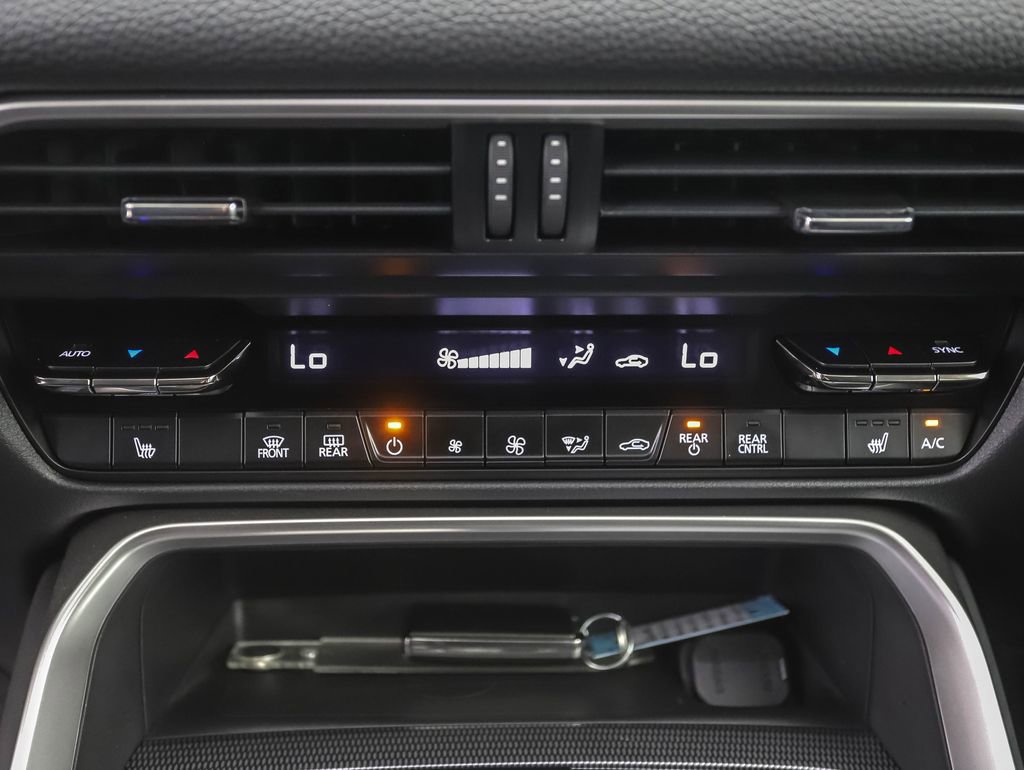 Used 2025 MAZDA CX-90 3.3 Turbo w/ Preferred Package AWD/4WD image 18