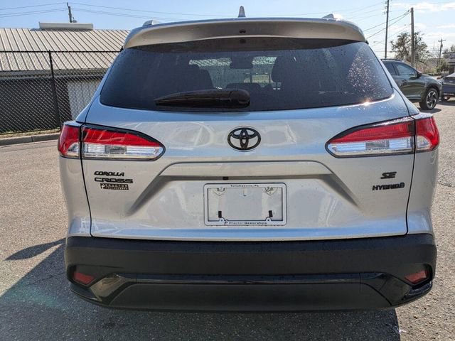 Used 2023 Toyota Corolla Cross SE image 9