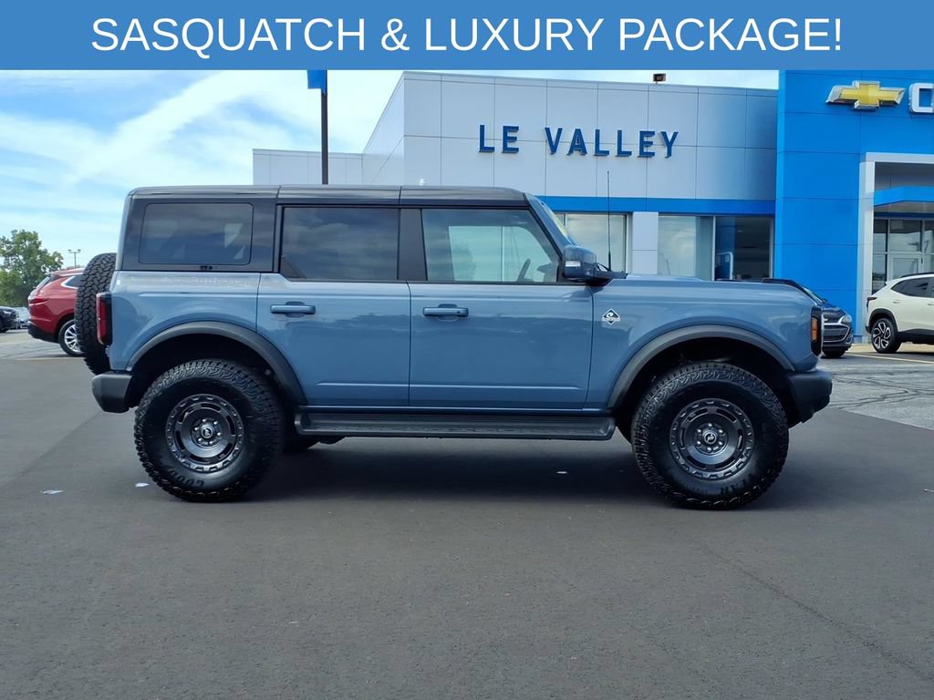 Used 2025 Ford Bronco Outer Banks w/ Sasquatch Package AWD/4WD image 12