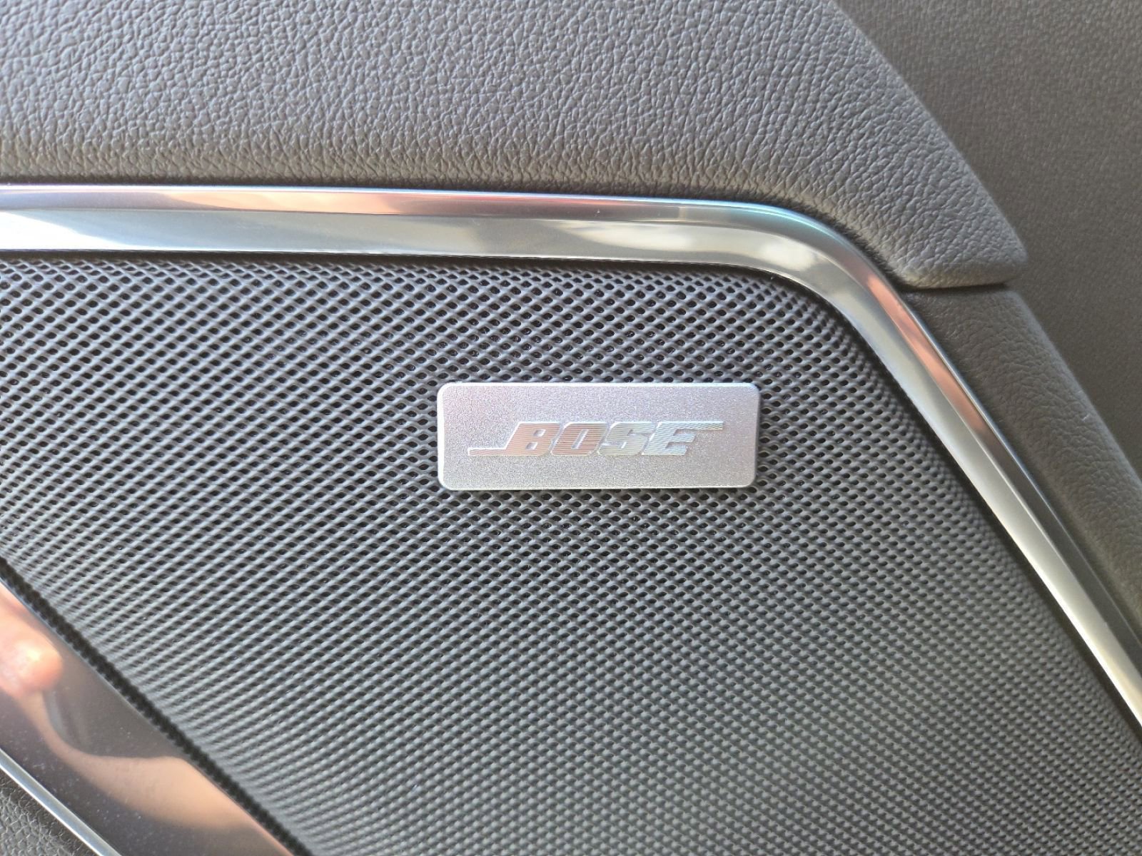 New 2026 GMC Sierra 2500 SLT image 16