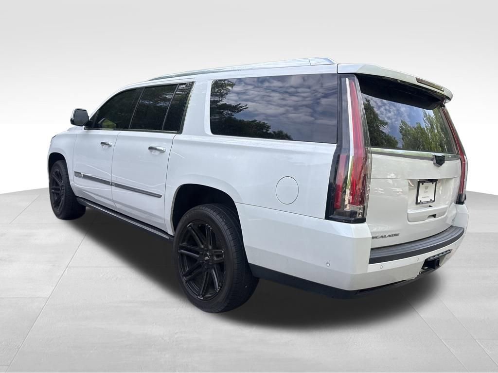 Used 2020 Cadillac Escalade ESV Premium Luxury RWD image 19