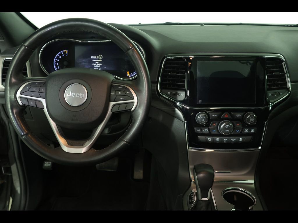 Used 2019 Jeep Grand Cherokee Altitude AWD/4WD image 17