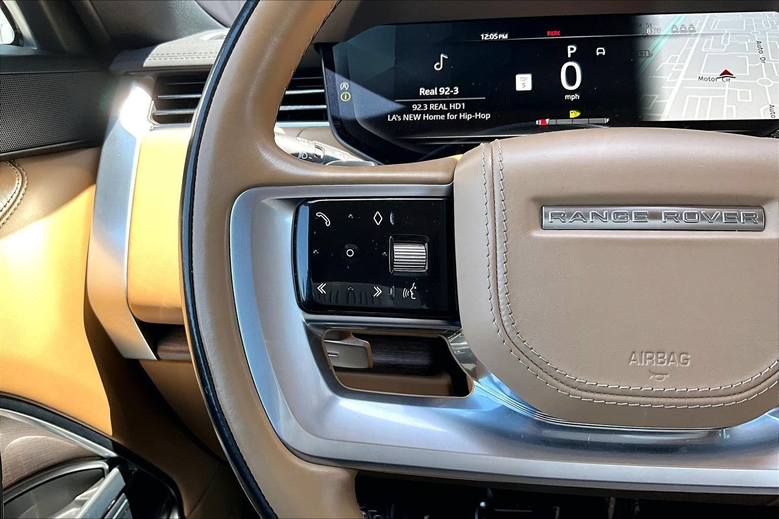 Certified 2023 Land Rover Range Rover SE AWD/4WD image 17