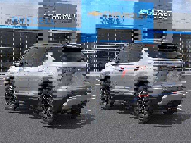 New 2026 Chevrolet Equinox LT image 3