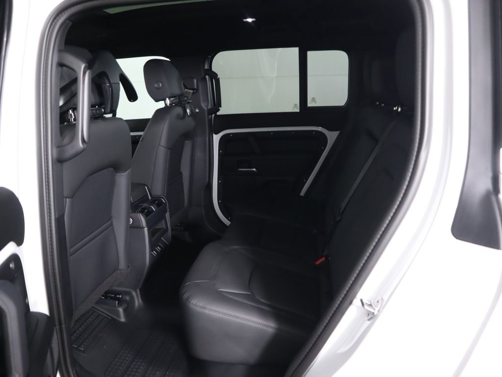 New 2026 Land Rover Defender 110 S image 22