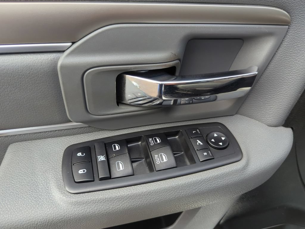 Used 2019 RAM 1500 Big Horn AWD/4WD image 35