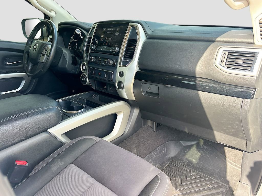 Used 2021 Nissan Titan SV w/ SV Convenience Package AWD/4WD image 27