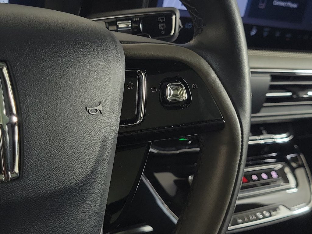 Used 2025 Lincoln Corsair Reserve FWD image 24
