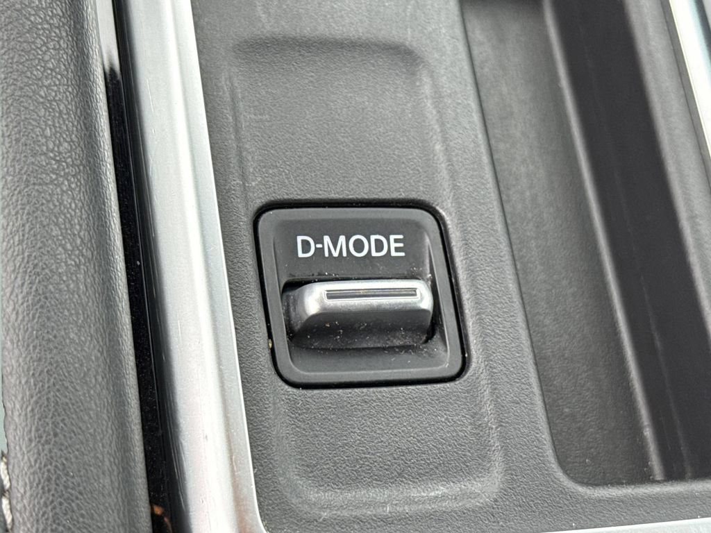 Certified 2023 Nissan Pathfinder SL w/ SL Premium Package FWD image 36