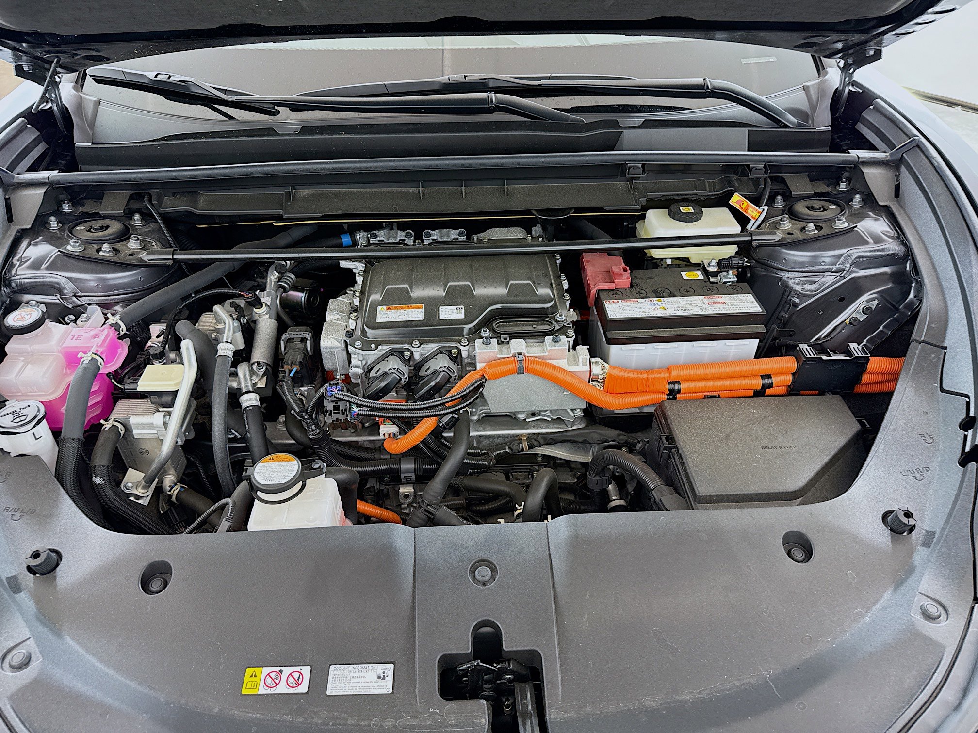 Certified 2023 Lexus RZ 450e Premium w/ Accessory Package (2T) AWD/4WD image 28