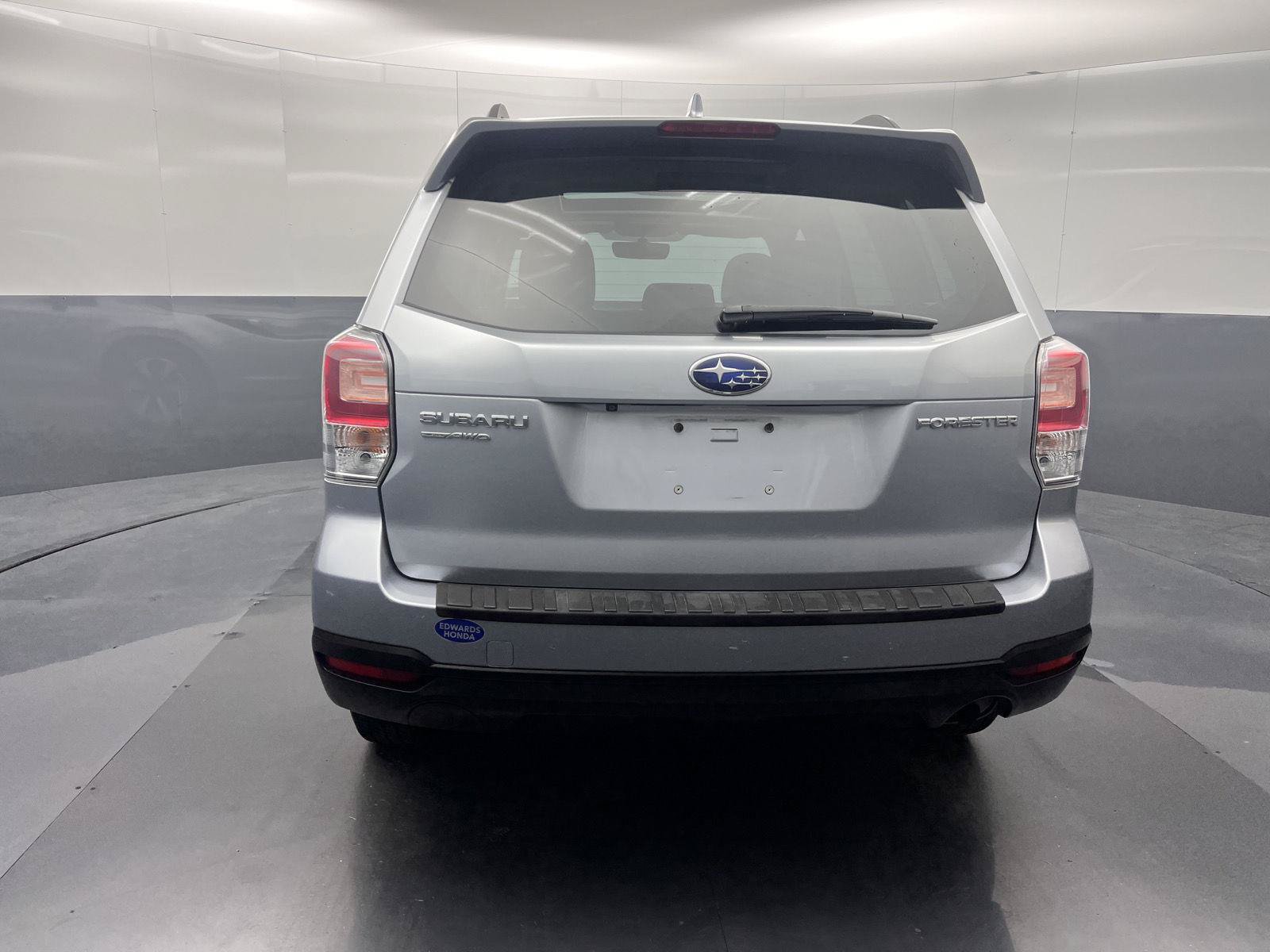 Used 2018 Subaru Forester 2.5i Premium AWD/4WD image 6