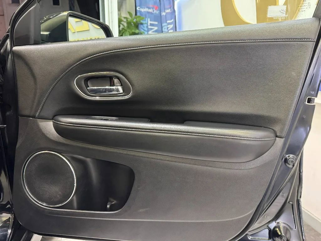 Used 2019 Honda HR-V EX-L image 30