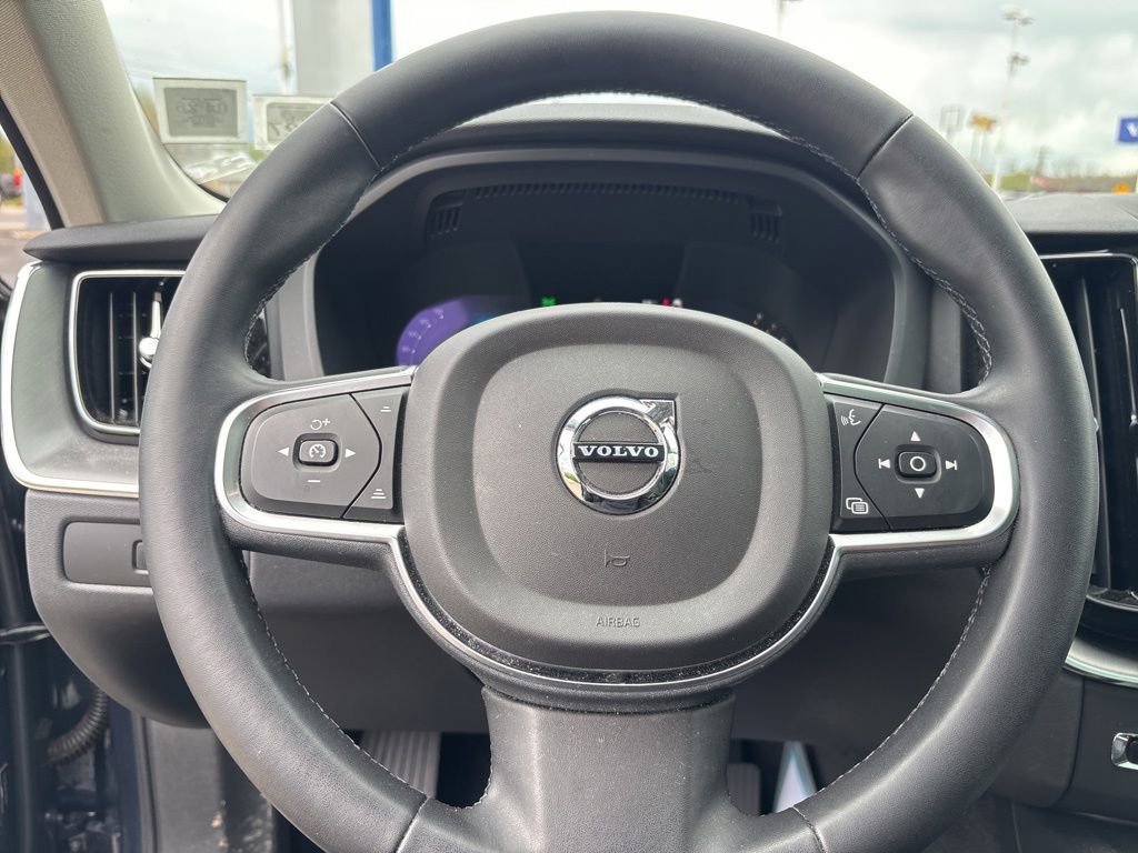 Used 2023 Volvo XC60 B5 Core w/ Climate Package AWD/4WD image 20