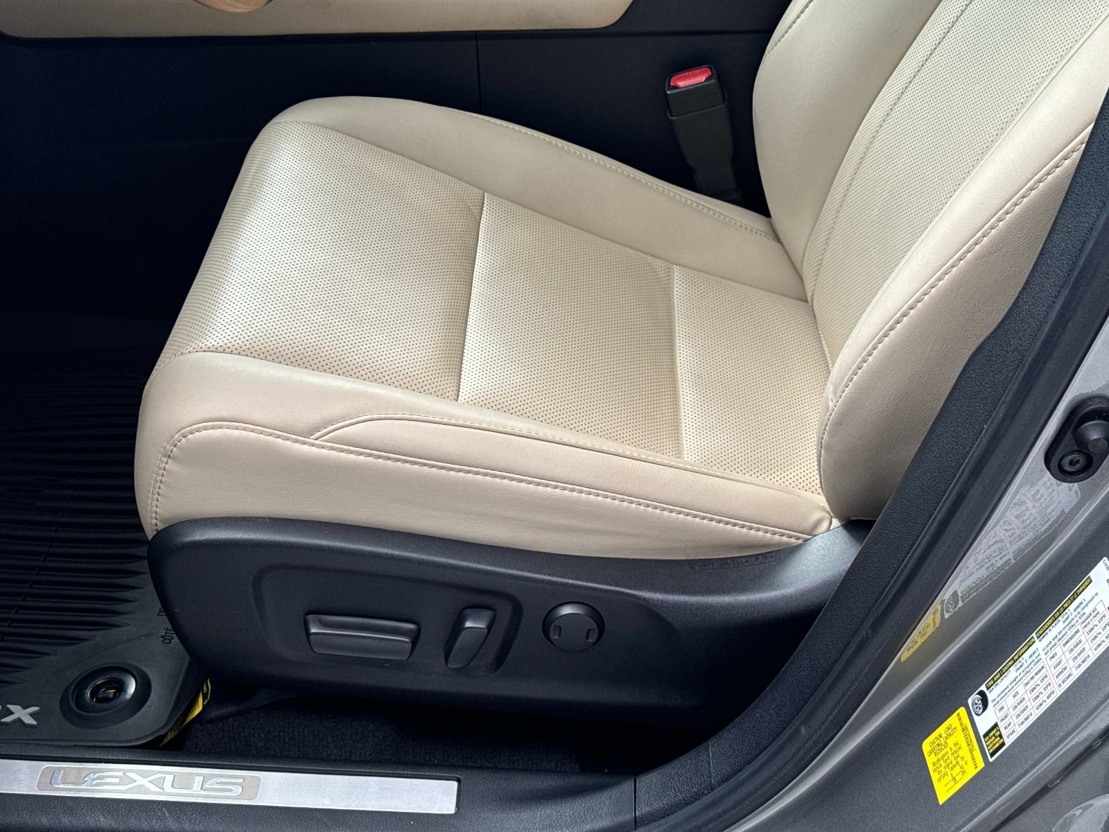 Certified 2022 Lexus RX 350 FWD w/ Premium Package image 21
