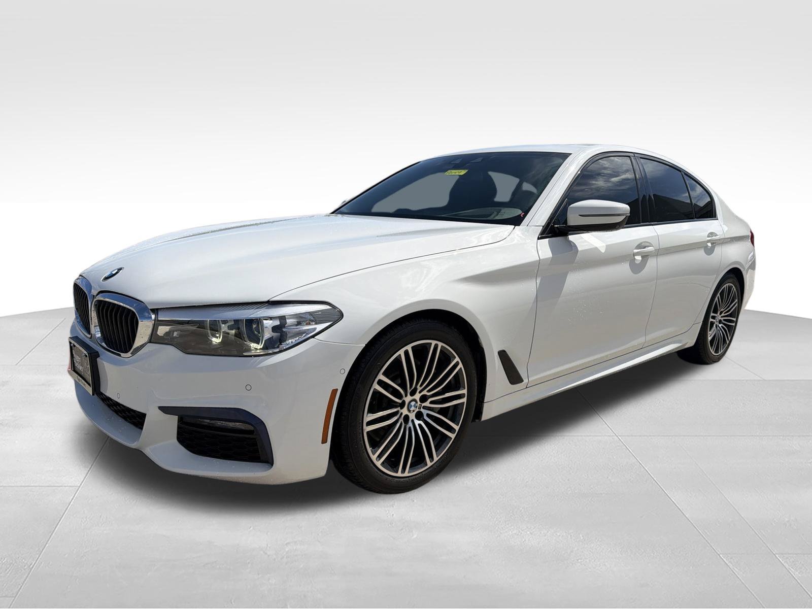Used 2019 BMW 530i xDrive w/ M Sport Package AWD/4WD image 1