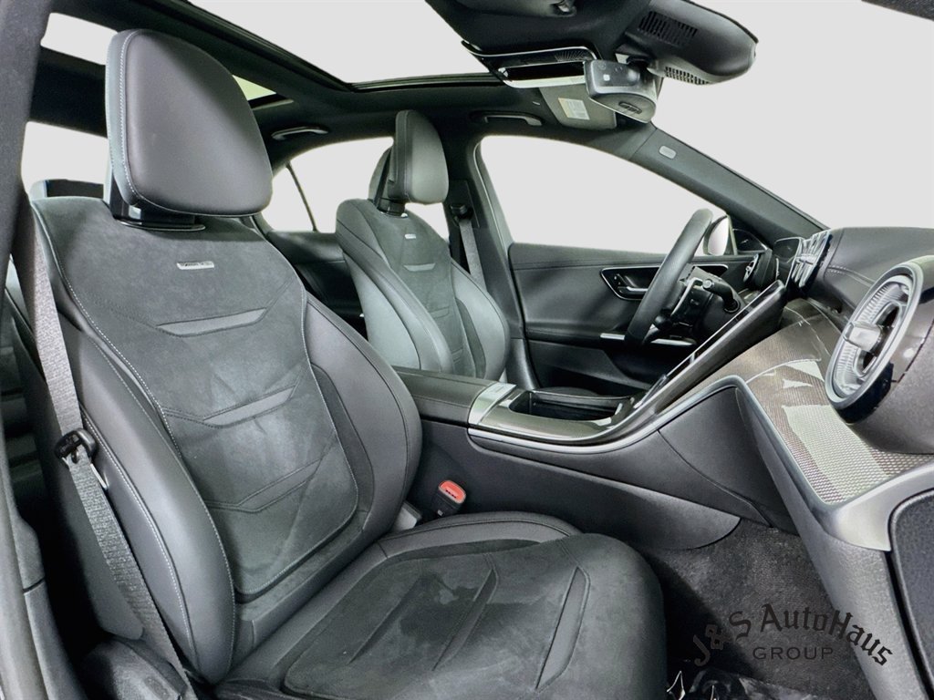 Used 2025 Mercedes-Benz C 63 AMG S image 36