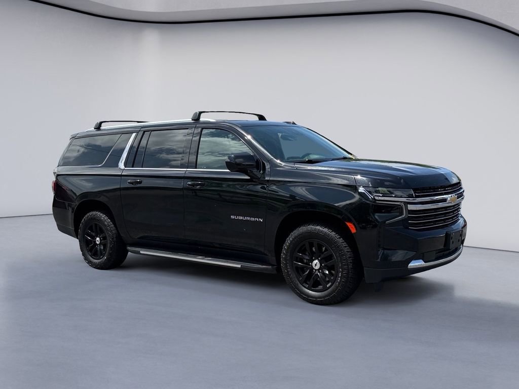 Used 2023 Chevrolet Suburban LT AWD/4WD image 7