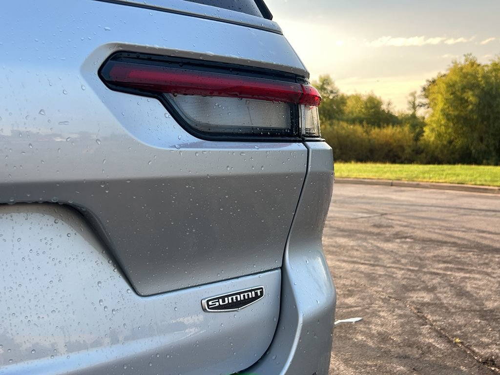 Used 2022 Jeep Grand Cherokee L Summit image 9