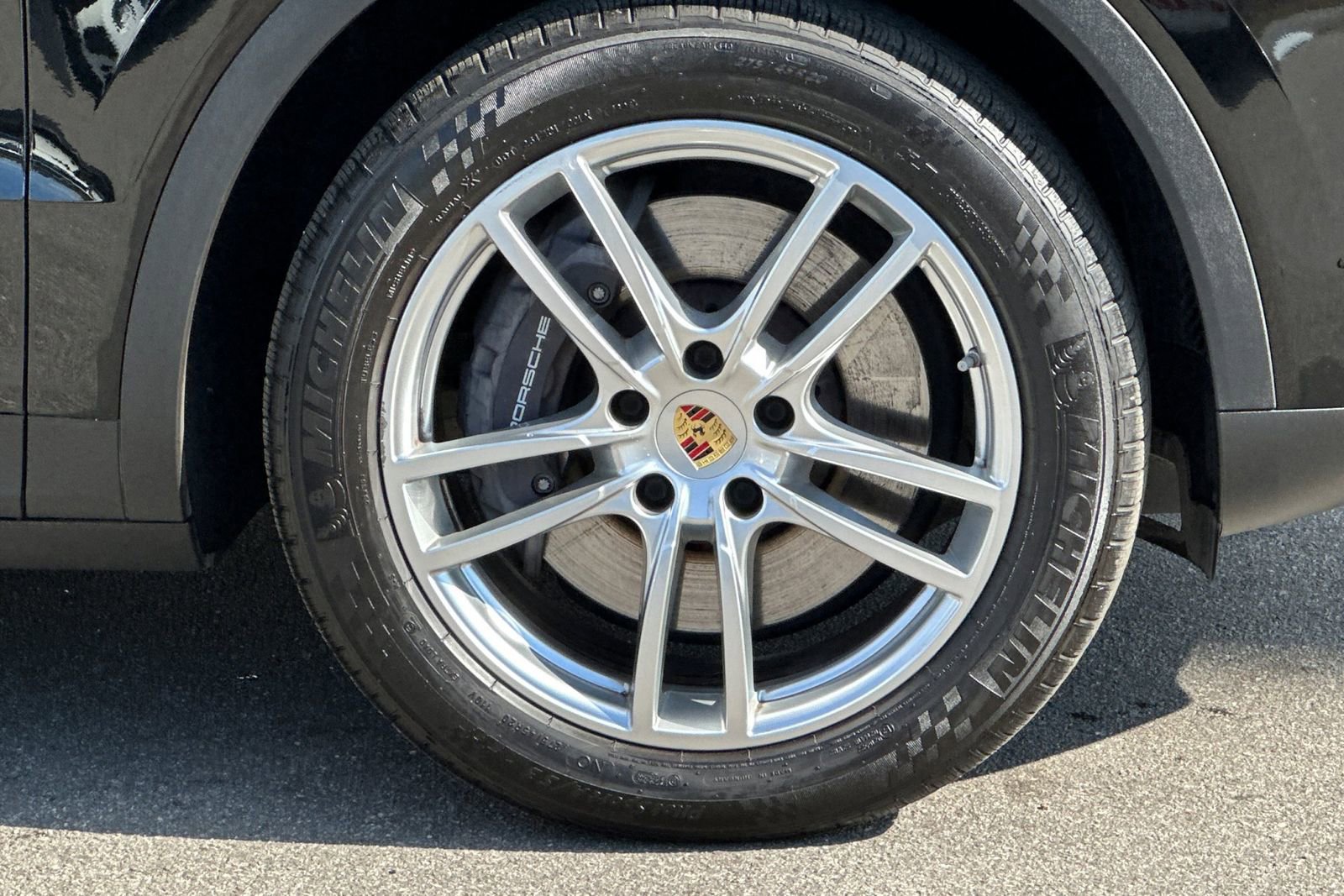 Used 2021 Porsche Cayenne image 42