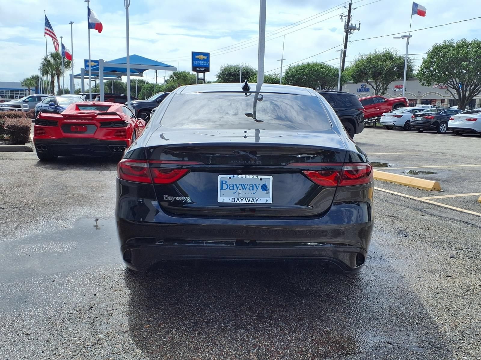 Used 2024 Jaguar XF R-Dynamic SE AWD/4WD image 23