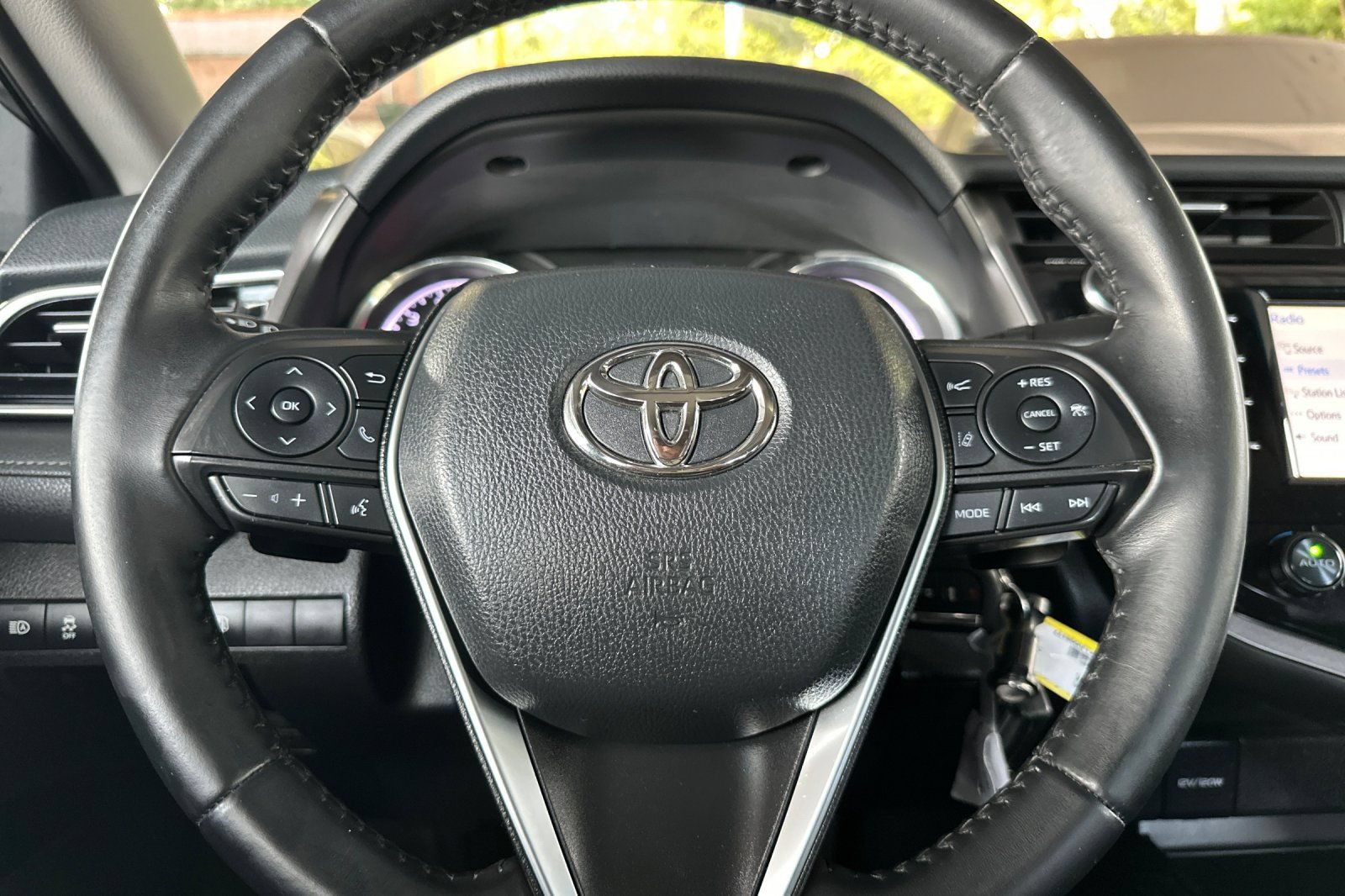 Used 2018 Toyota Camry SE FWD image 22