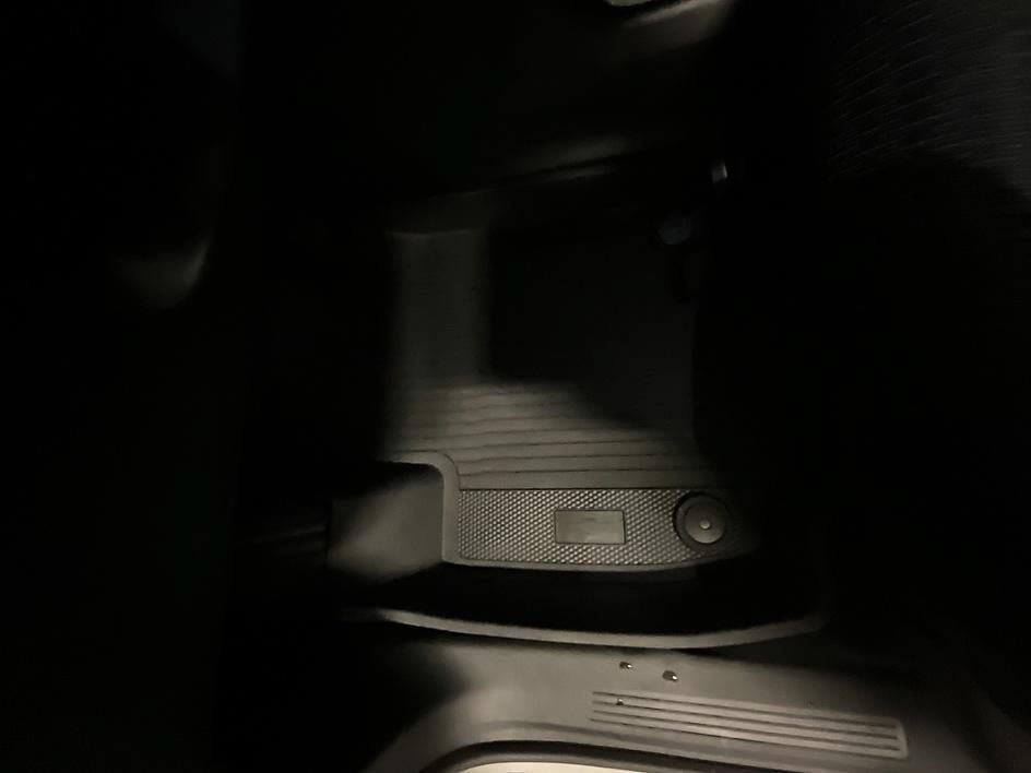 New 2027 Chevrolet Equinox LT FWD image 16