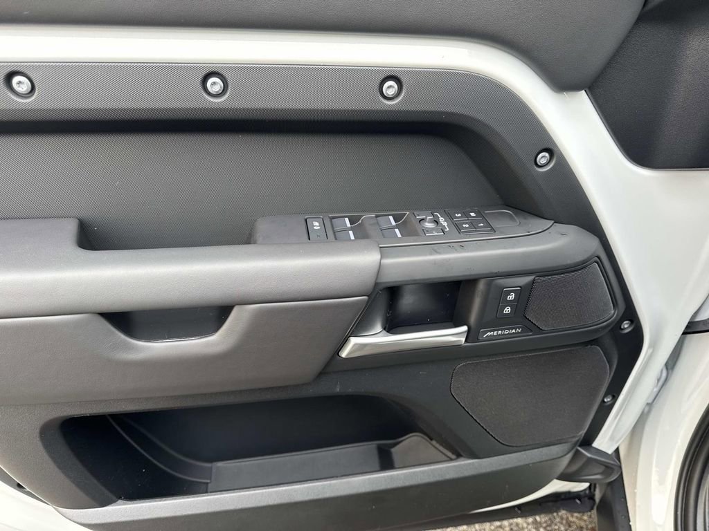 New 2026 Land Rover Defender 110 S image 17