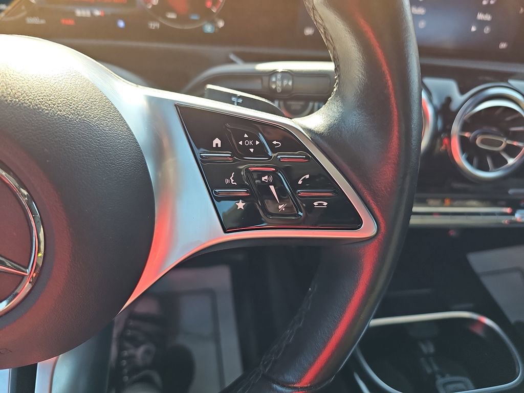 Used 2025 Mercedes-Benz CLA 250 image 22